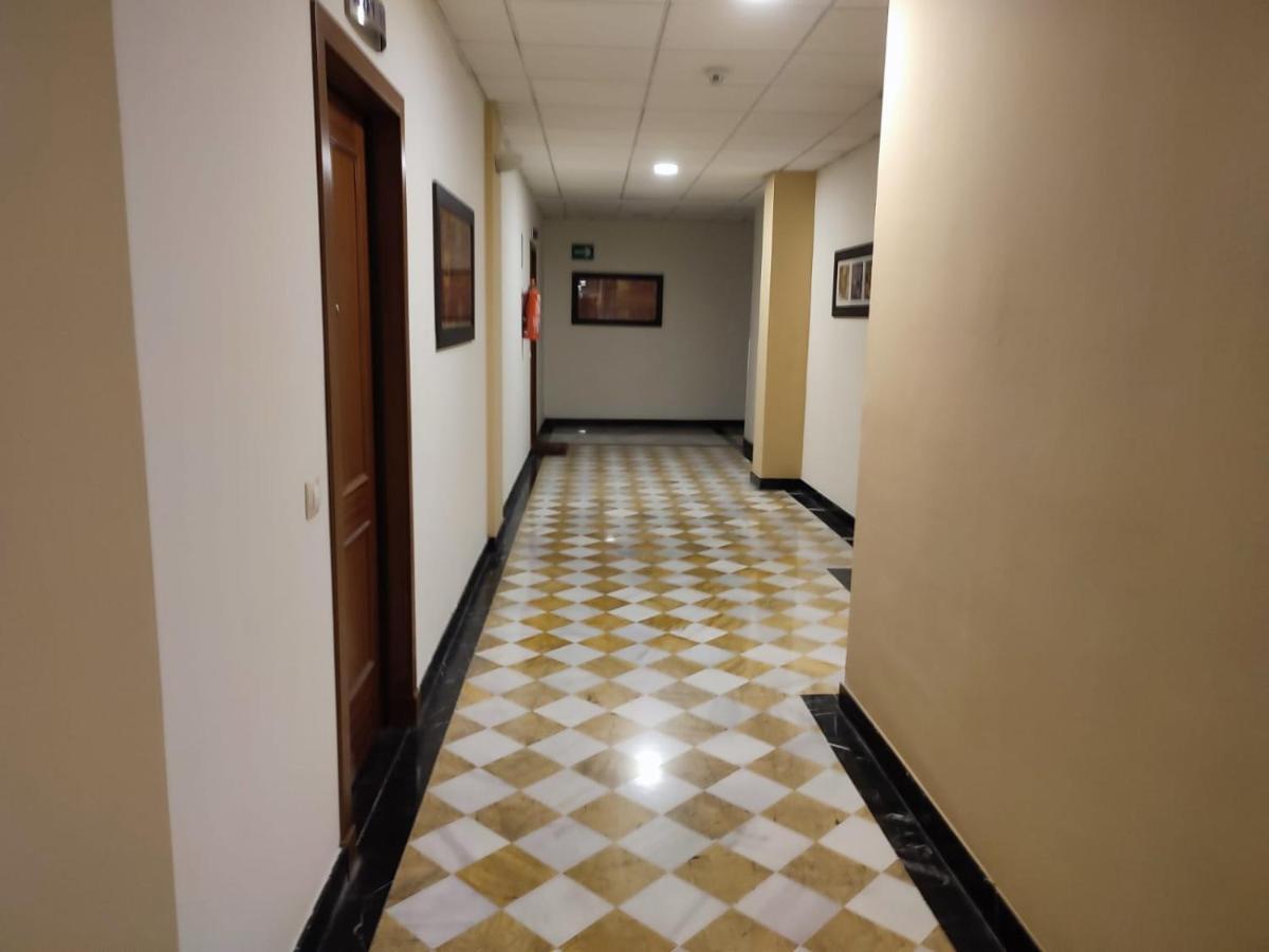 Fibes Lux Sevilla Este. ภายนอก รูปภาพ