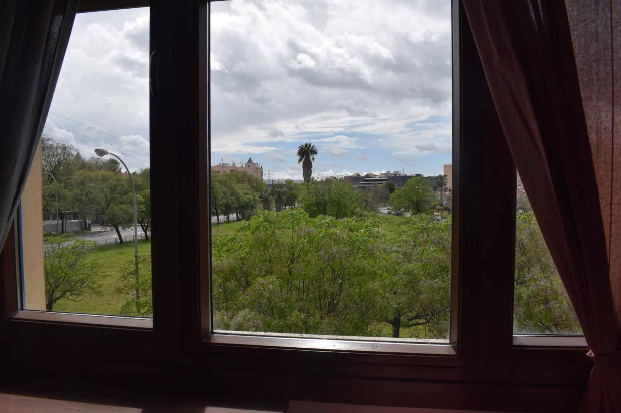 Fibes Lux Sevilla Este. ภายนอก รูปภาพ